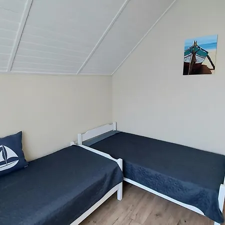 Elizabeth Ii. * Balatonfenyves