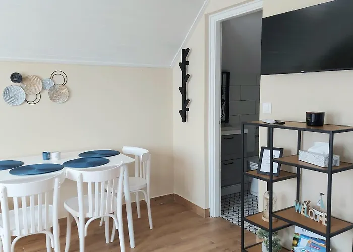 Elizabeth Ii. * Balatonfenyves